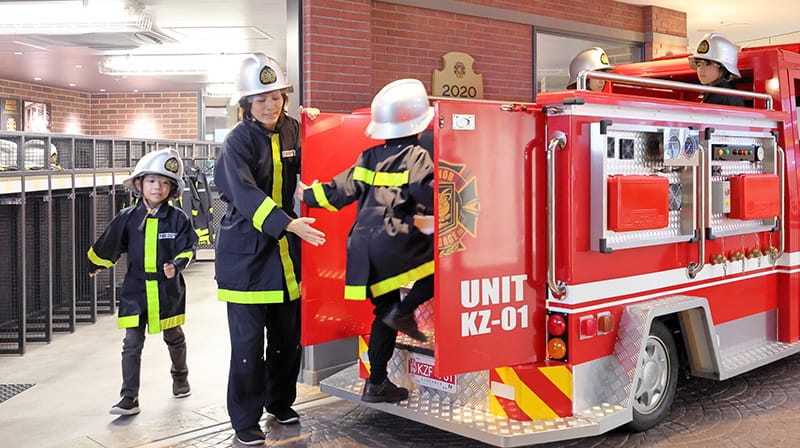 画像元:キッザニア福岡 公式 消防士